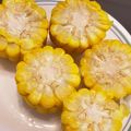 しゅーくりーむママ's cooksnap of when they made レンジで簡単☆とうもろこし.