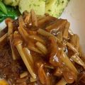 どんぐりきのこ's cooksnap of when they made ハンバーグ　きのこソース.