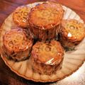 喜八＆Hacchi's cooksnap of when they made 豆沙合桃月餅（クルミ入り小豆あん月餅）.