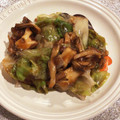 tikariri's cooksnap of when they made レタスと舞茸のオイスター炒め.