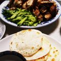 やすかいママ's cooksnap of when they made 皮目パリパリチキンと餃子皮で北京ダック風.