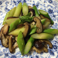harumim25's cooksnap of when they made 簡単！アスパラと椎茸のバター炒め.