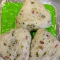 にこちゃんち's cooksnap of when they made 菜飯の素と梅子のおにぎり.