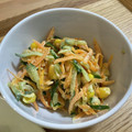 2児かぁちゃん's cooksnap of when they made 人参ときゅうりのマヨごまサラダ.