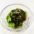 あっこ姉's cooksnap of when they made もずくとわかめときゅうりの簡単酢の物.