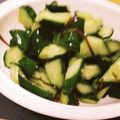 urara☆☆'s cooksnap of when they made キュウリの塩昆布和え.