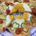 ゆいまーるん's cooksnap of when they made 簡単油揚げピザ！トマトにんにくビスマルク.