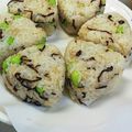 ナカミチ's cooksnap of when they made 楽早！ごま油香る枝豆と塩昆布おにぎり.