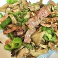 ムーヒツジ's cooksnap of when they made ピーマン舞茸とベーコンのバター炒め.