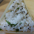 あゆたっくん's cooksnap of when they made 桜エビと大葉の混ぜご飯おにぎり.