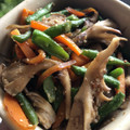 milsalud's cooksnap of when they made さやいんげんと舞茸のきんぴら風.