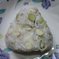 ゆみにゃむ's cooksnap of when they made みょうがとしらすのおにぎり.