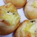 みぃあーりぃれ's cooksnap of when they made チーズ好きのとろ～り焼きカレーパン☆HB.