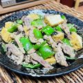 料理男子部🍻's cooksnap of when they made 厚揚げとこんにゃくと豚肉の甘辛炒め.
