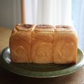 みるく茶's cooksnap of when they made 卵牛乳不使用！ふわふわシンプル食パン.
