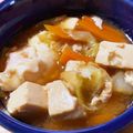 ねこねこさーん's cooksnap of when they made 春キャベツと新じゃがの落とし卵のみそ汁.