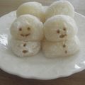 3姉妹ちゃんママ's cooksnap of when they made 雪だるま。。。なホワイトチョコ大福❄.