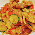 ogupi's cooksnap of when they made 夏野菜と鶏モモのカレー炒め.