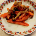 azura's cooksnap of when they made にんじんとしめじの甘辛炒め.