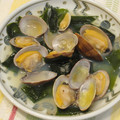 youtapapa's cooksnap of when they made あさりと生わかめの酒蒸し.