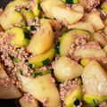 ひろりーた's cooksnap of when they made ズッキーニとじゃがいもの甘辛ひき肉炒め.