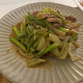 yoko__1120's cooksnap of when they made レタス＆アスパラと豚こま肉のオイマヨ炒め.