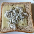 くじら食堂's cooksnap of when they made オレガノとしらすチーズトースト.