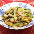 クックDAD's cooksnap of when they made 鶏と小松菜と卵のオイスターソース炒め.