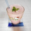 ＠迷子＠'s cooksnap of when they made おうちカフェ★イチゴとバナナのジュース.