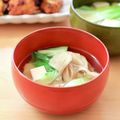 runa10's cooksnap of when they made 具材楽しむお味噌汁☆豆腐/舞茸/青梗菜.
