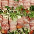 モコわた's cooksnap of when they made ホットプレートで肉巻き野菜蒸し.