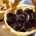 DHA's cooksnap of when they made 簡単デコ♡バレンタインにチョコでバラの花.
