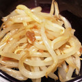 ☆ayami☆26's cooksnap of when they made 包丁いらずの簡単副菜★もやしの梅あえ.