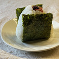 かっちゃん杉's cooksnap of when they made あさりの佃煮と梅干しの二刀流おにぎり.