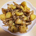 みるく大福's cooksnap of when they made ♡じゃがいもとシメジのバター醤油炒め♡.