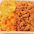 雌豚♀'s cooksnap of when they made レンジで簡単♡鶏そぼろ＆卵そぼろ丼.