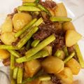 ♡まーちゃん♬'s cooksnap of when they made じゃが芋と牛肉とアスパラのうま煮.