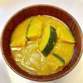 azbjbn's cooksnap of when they made かぼちゃと玉葱の味噌汁.