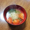 もふもふクロさん's cooksnap of when they made わかめとトマトのお味噌汁.