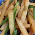手抜きクック's cooksnap of when they made 黄金比★じゃがいもとニラのオイスター炒め.
