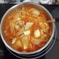 マロンメアリー195's cooksnap of when they made 簡単・辛旨♪韓国風キムチスープ.