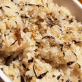 まっちゃこ良々's cooksnap of when they made 梅とひじきの炊き込みごはん.