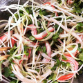 ☆ayami☆26's cooksnap of when they made 超簡単！かいわれ菜とカニカマの酢の物♡.
