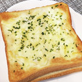 yknobi's cooksnap of when they made 青のり救済！青のりマヨチーズトースト.