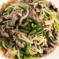 y_u♡'s cooksnap of when they made 牛肉ともやしとにらで☆あんかけ焼きそば.
