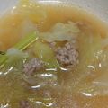 ひぃたろぉ～♪'s cooksnap of when they made ひき肉とキャベツのピリ辛味噌スープ.