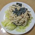 ラリー＆サラ's cooksnap of when they made ☆ランチに簡単！サラダうどん☆.