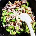 ゆっきんなおちん's cooksnap of when they made 簡単炒め物♡豚こま肉でゴーヤチャンプルー.