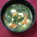 SUNMOONMOM's cooksnap of when they made モロヘイヤと人参と豆腐の味噌汁.
