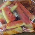 ひぃちゃんひー's cooksnap of when they made 材料2つ簡単スイカの皮できゅうり風キムチ.